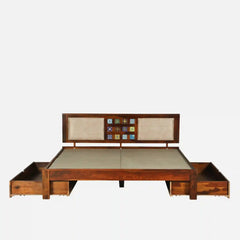 Solid Wood Queen Size Bed With Storage Drawers